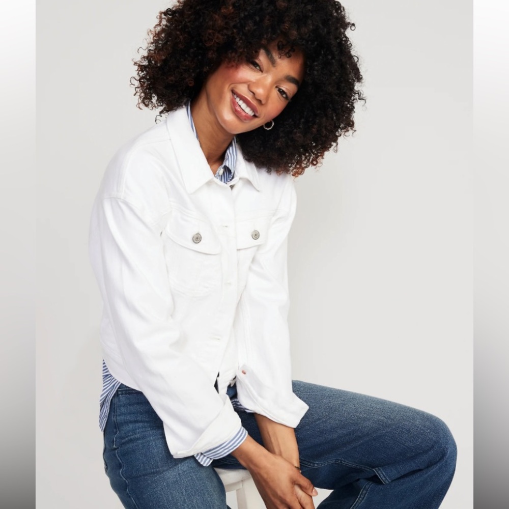 🔸NWT🔸Old Navy White-Wash Cropped Jean Jacket